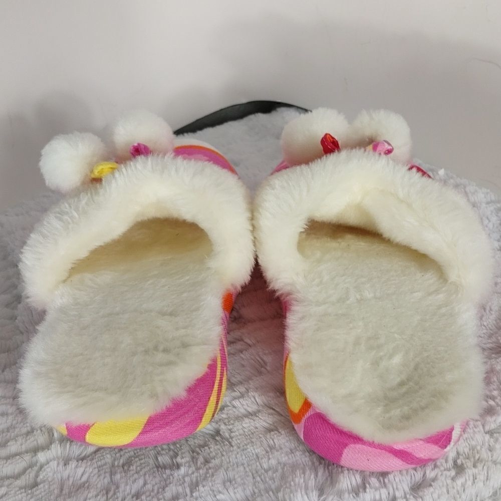 Victoria's Secret Faux Fur Slippers - Picture 3 of 6